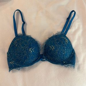 Victoria’s Secret Bombshell Bra 32A